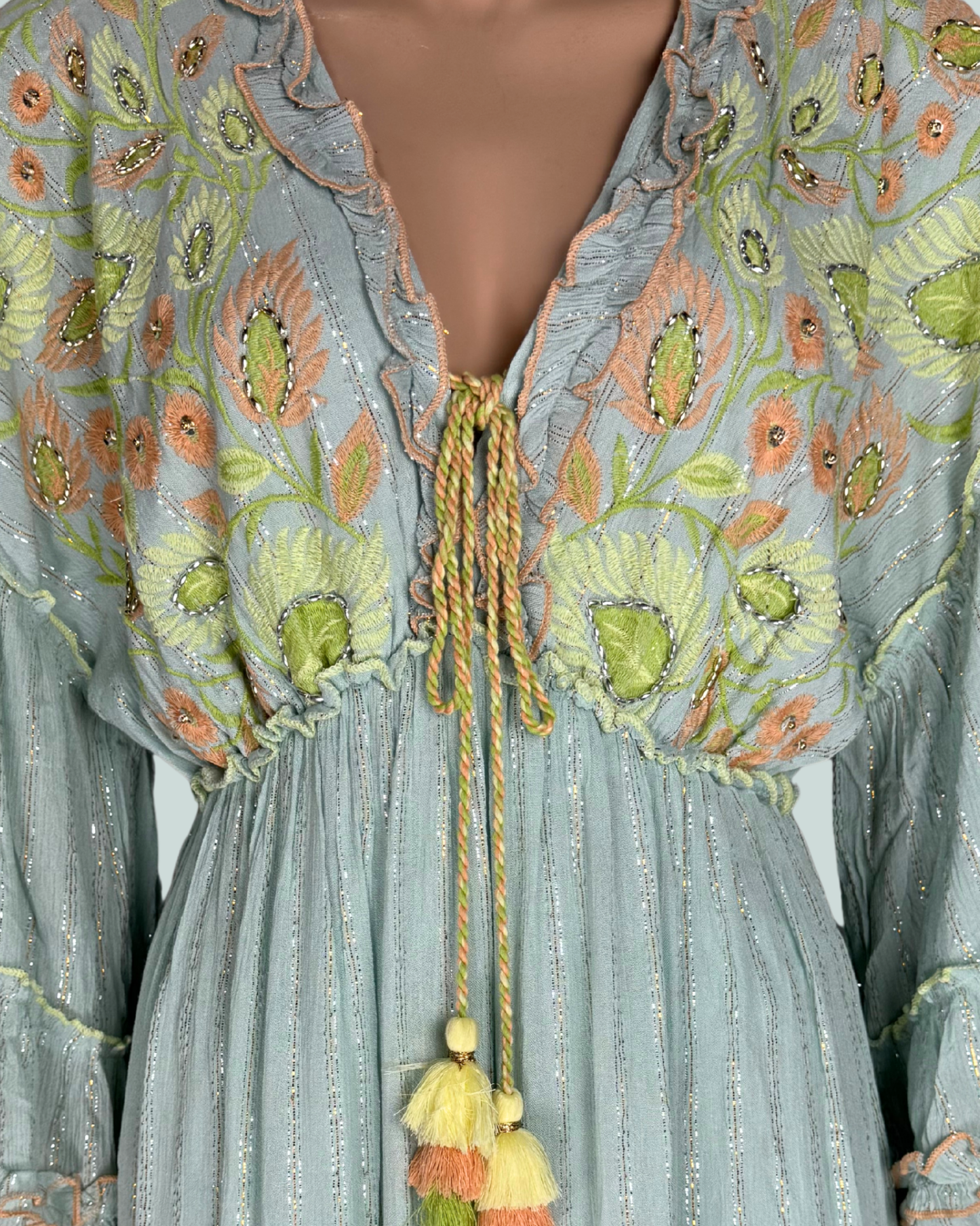 Boho-Chic Maxikleid mit ausgestellten Ärmeln