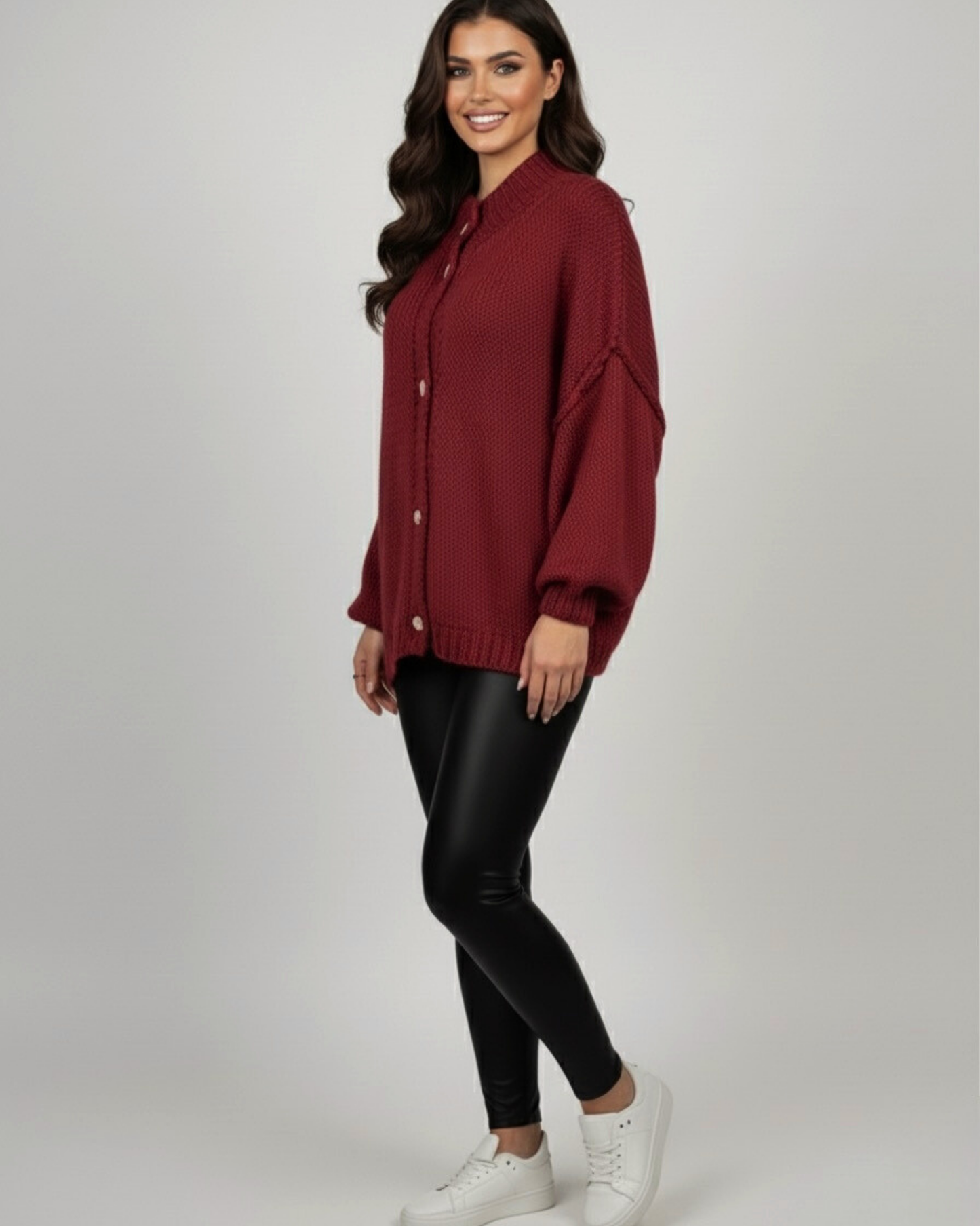 Strickjacke mit Glanzknöpfe