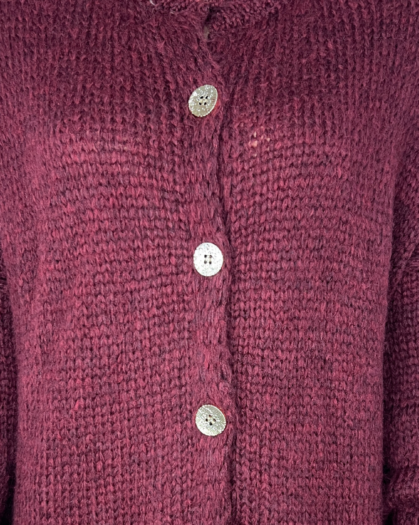 Strickjacke mit Glanzknöpfe