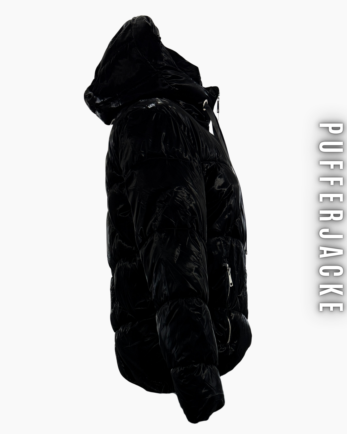 Seitenansicht der glänzenden, kurzen Pufferjacke in schwarz