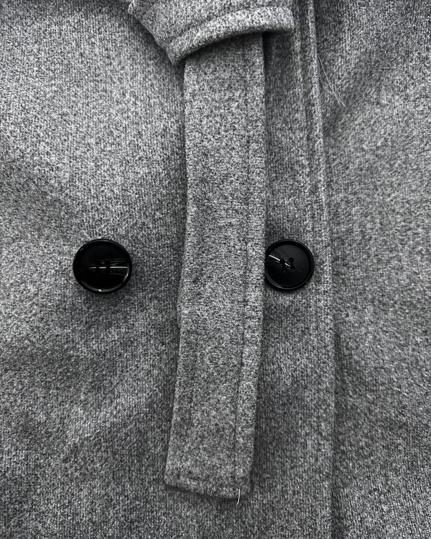 Eleganter Mantel mit Bindegürtel