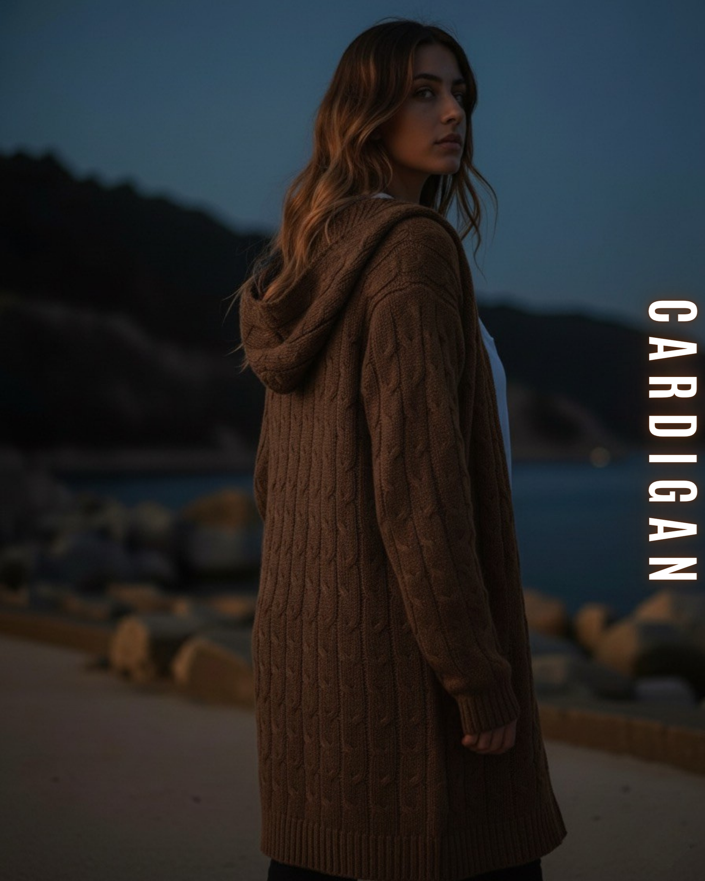 Langer Zopfstrick Cardigan mit Kapuze