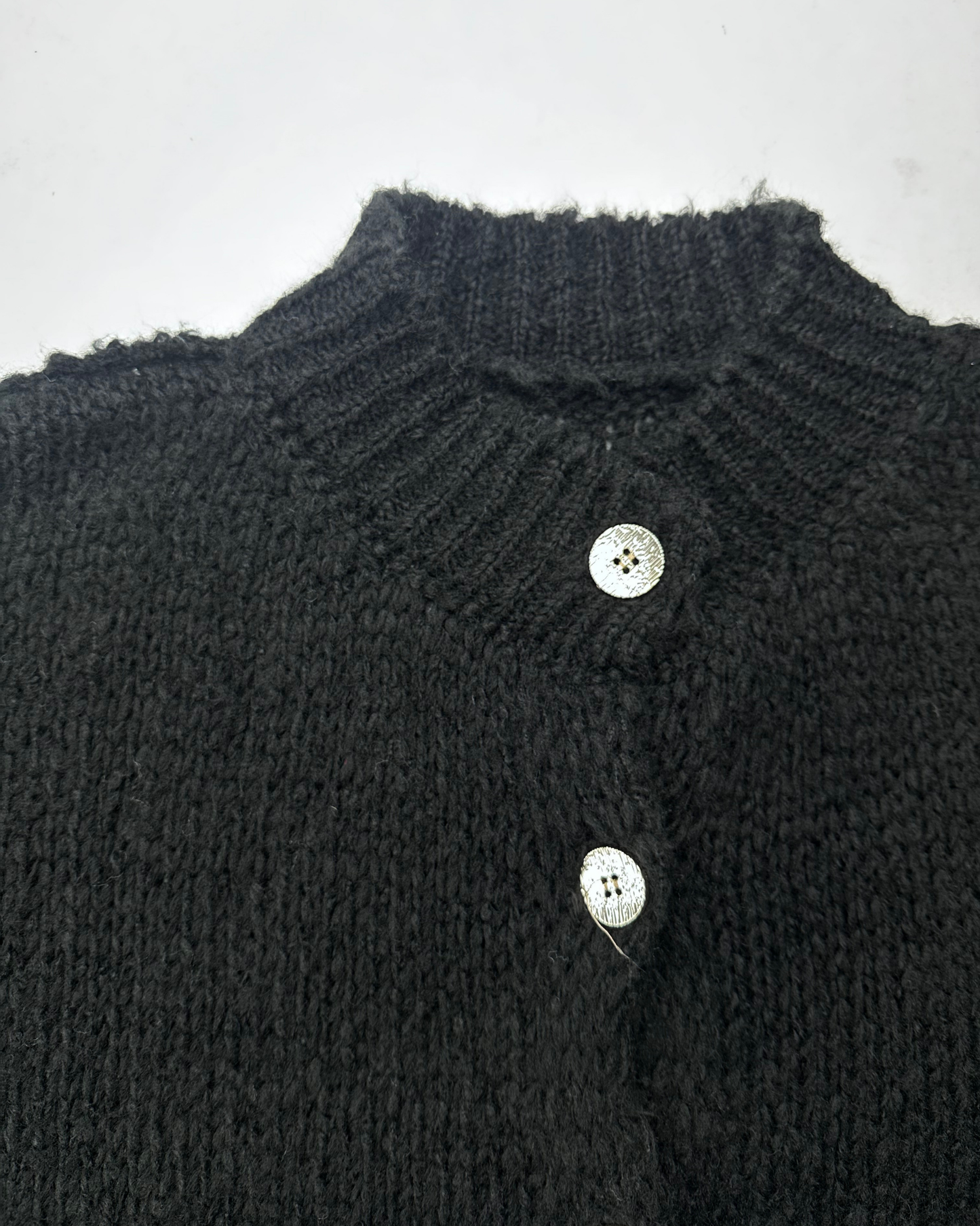 Strickjacke mit Glanzknöpfe