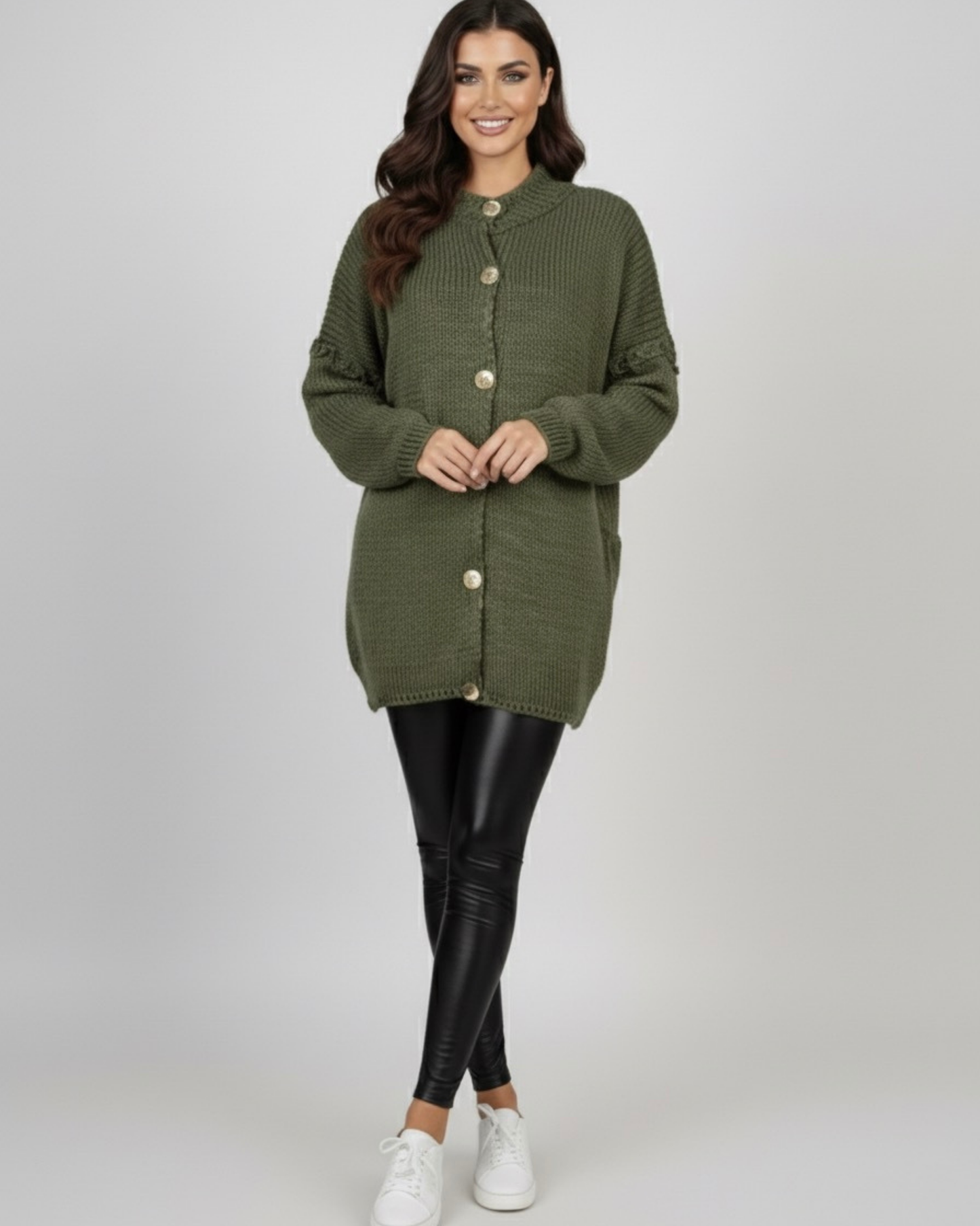 Strickjacke mit Glanzknöpfe