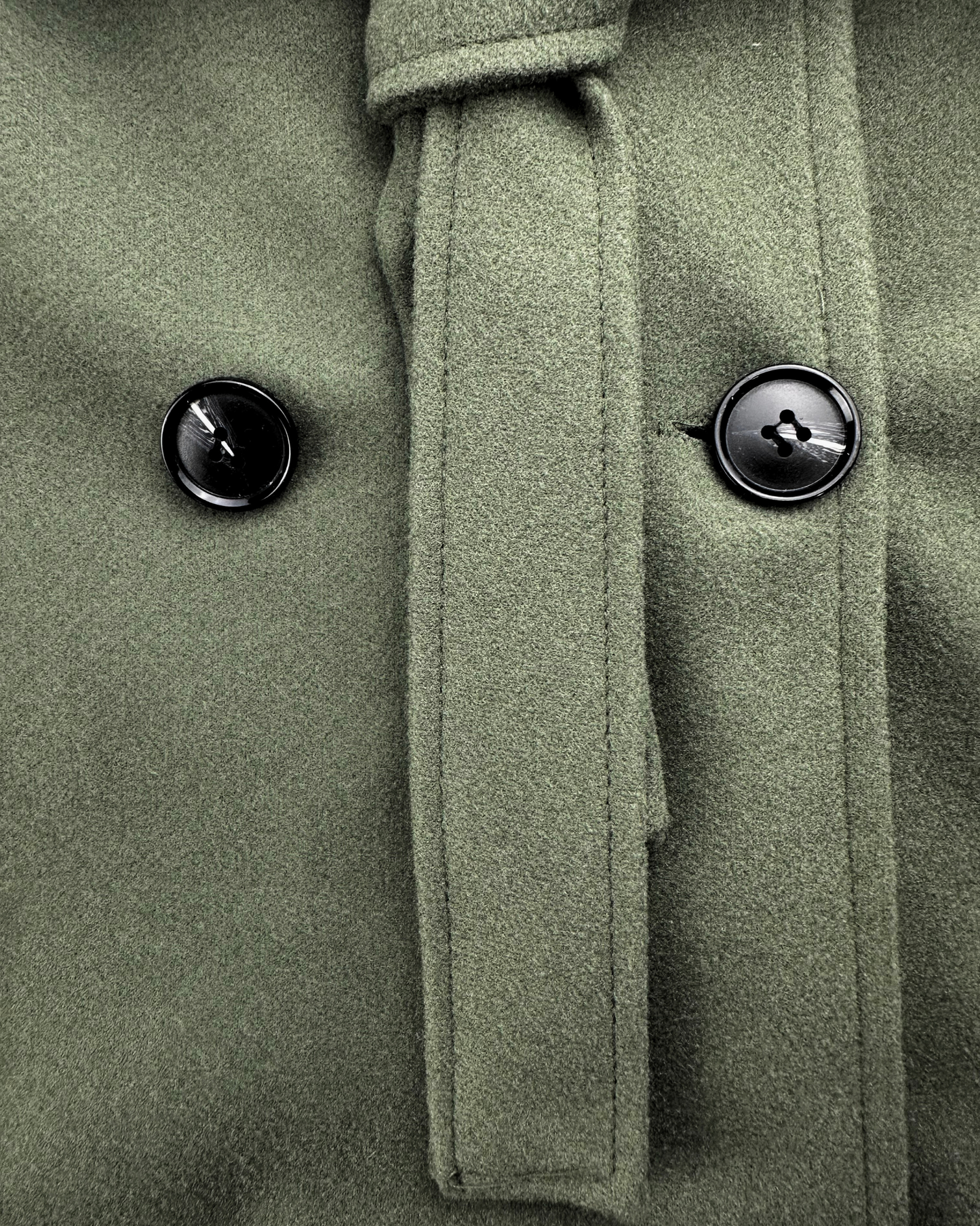 Eleganter Mantel mit Bindegürtel