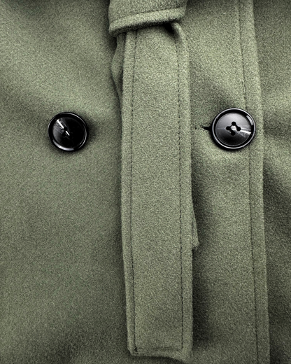 Eleganter Mantel mit Bindegürtel