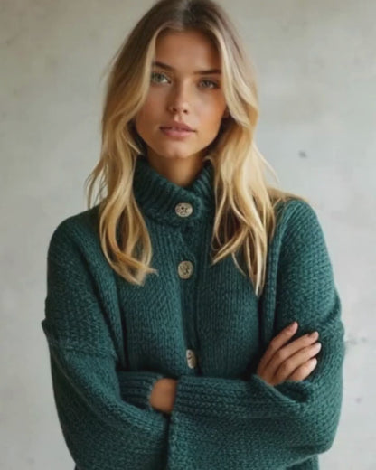 Strickjacke mit Glanzknöpfe